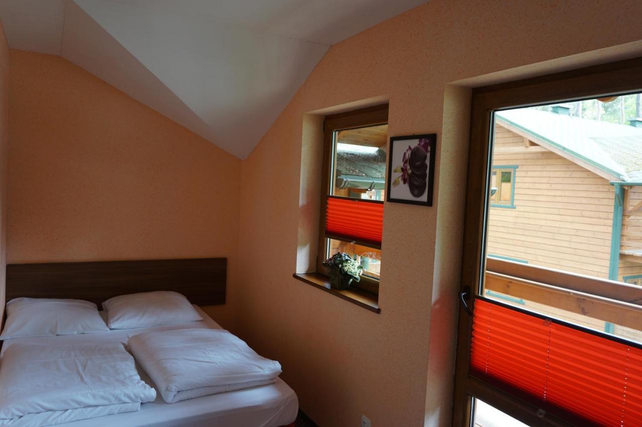 Natura Park Ustronie Morskie - Domki, Apartamenty Kültér fotó