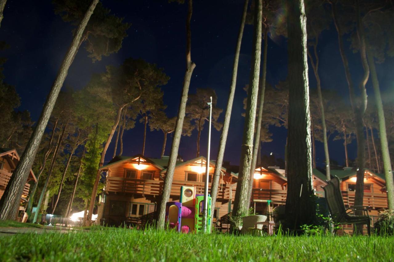 Natura Park Ustronie Morskie - Domki, Apartamenty Kültér fotó