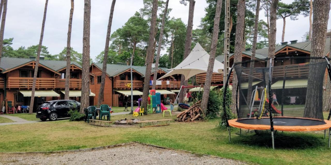 Natura Park Ustronie Morskie - Domki, Apartamenty Kültér fotó